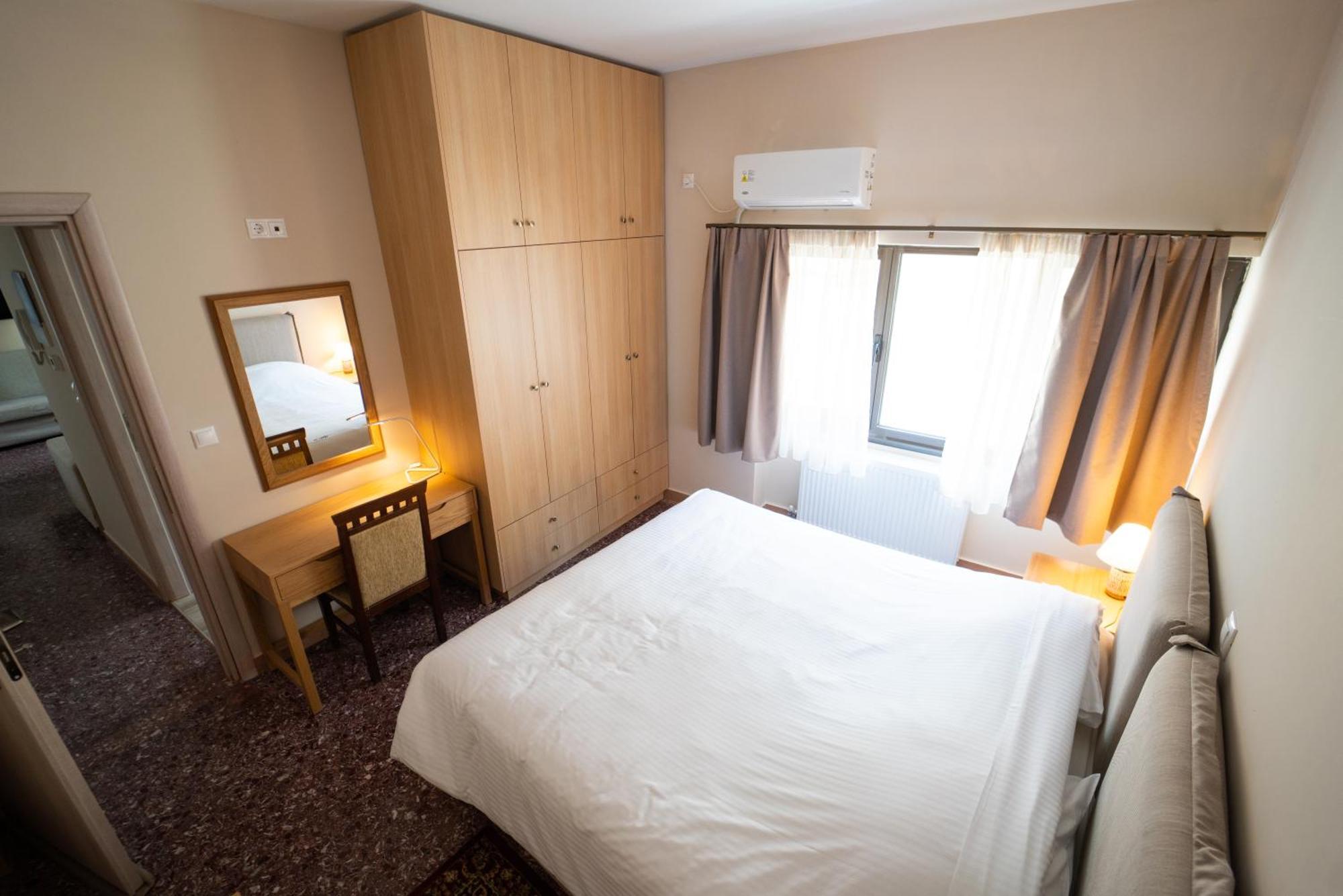 Luxury Apartment In Plaka - Acropolis Ateny Zewnętrze zdjęcie